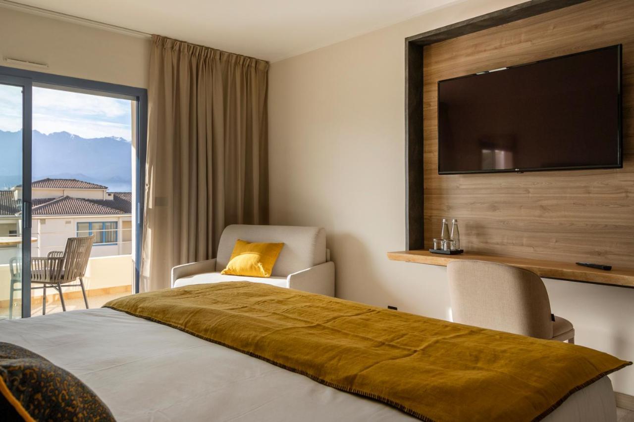 Hotel L'Acquale كالفي المظهر الخارجي الصورة